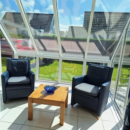 Vakantiehuis For 6 People Near Sint Maartensvlotbrug