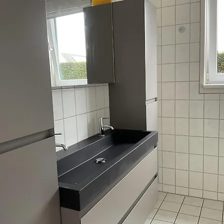 For 6 People Near * Sint Maartensvlotbrug