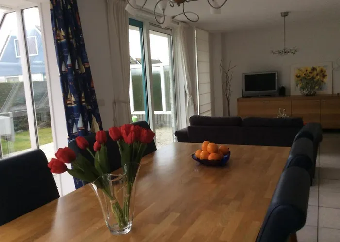 For 6 People Near Feriehus