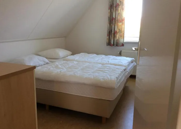 For 6 People Near Feriehus Sint Maartensvlotbrug